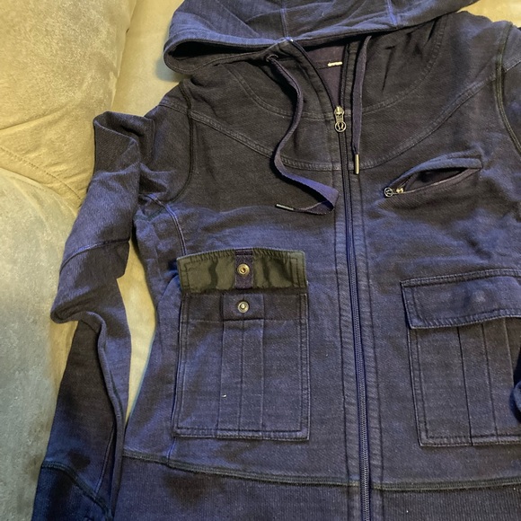 Lululemon dark purple hoodie - Picture 11 of 13